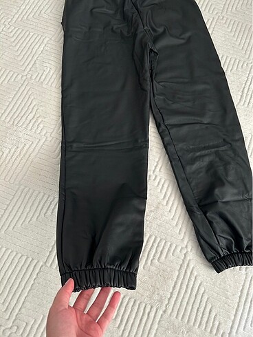 s Beden siyah Renk Kışlık deri pantalon