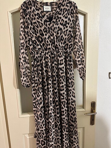 xl Beden camel Renk Leopar elbise