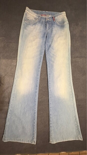 Prada İspanyol paça jean