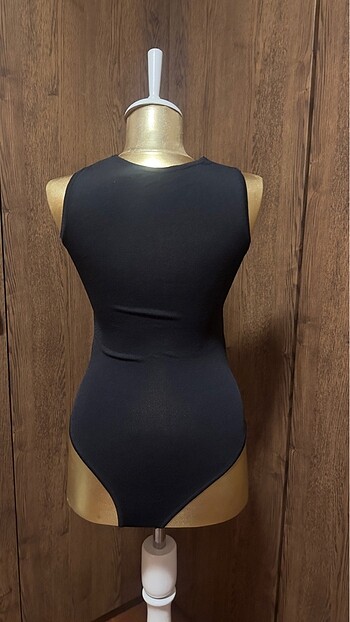 s Beden Göbek kısmı tül tok ve elastik body