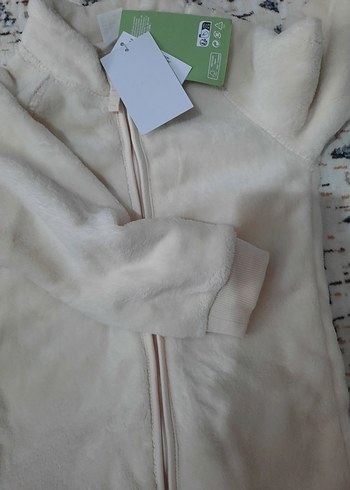 Beyaz Kürklü tulum - Görsel 3