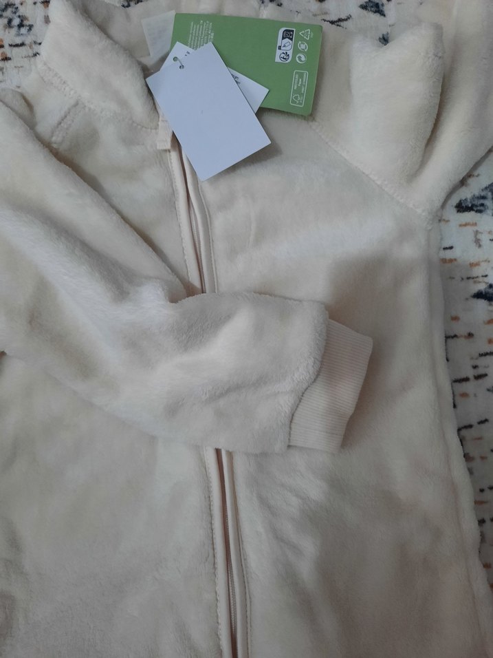 Beyaz Kürklü tulum - Görsel 3