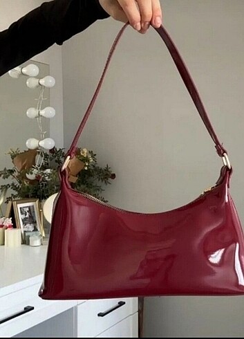Bordo rugan baget kadın kol çantası