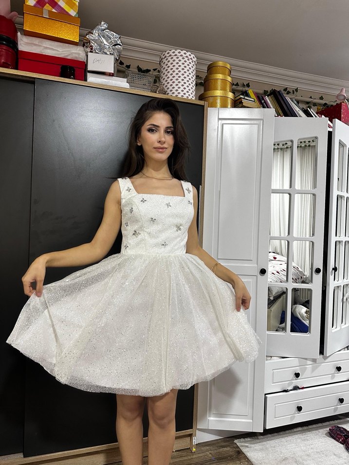 Beyaz Mini Straplez Gelinlik ve after parti elbisesi - Görsel 4