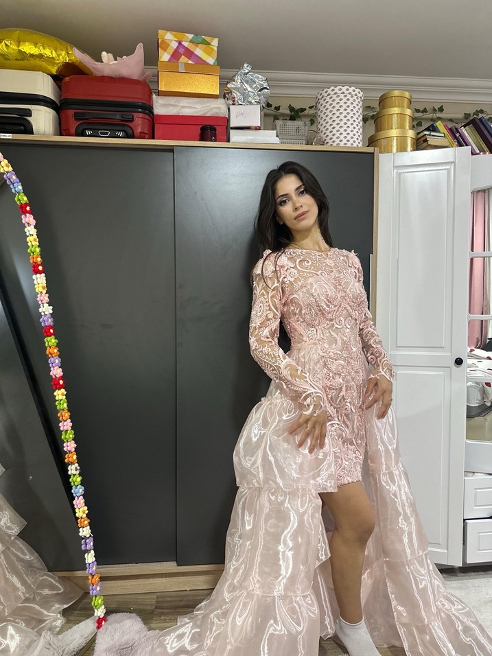 Pembe Nakışlı Dantel Uzun Kollu Nişan Elbisesi ve after elbisesi - Görsel 4