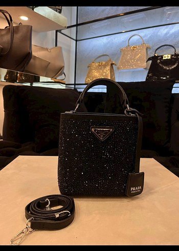 Prada Kırmızı Payetli Deri Kadın Çanta