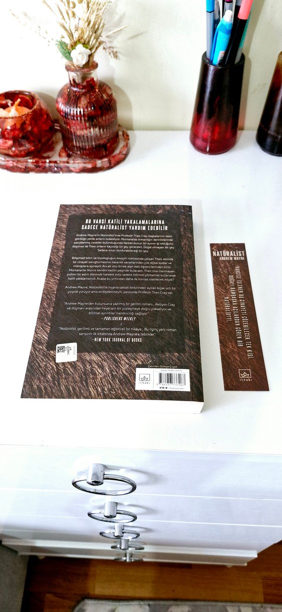 Naturalist - Andrew Mayne /Polisiye - Görsel 2