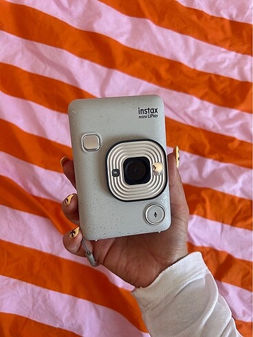 Instax Liplay