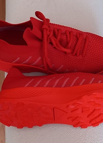 36 Beden kırmızı Renk Bayan sneaker 36 numars
