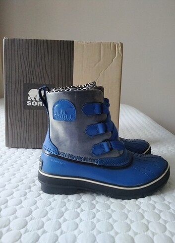 Sorel waterproof bot