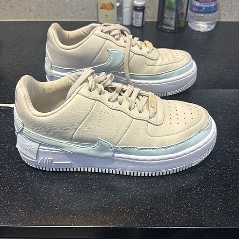 Nike air