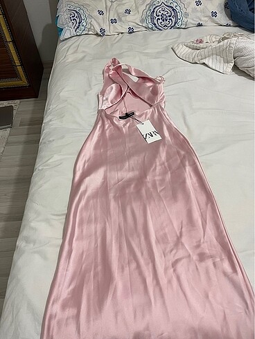 xs Beden pembe Renk Zara saten pembe elbise