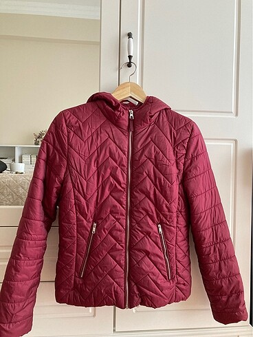 BERSHKA şişme mont