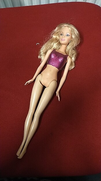Barbie Bebek Fashion Fever Mackie Glitter Top