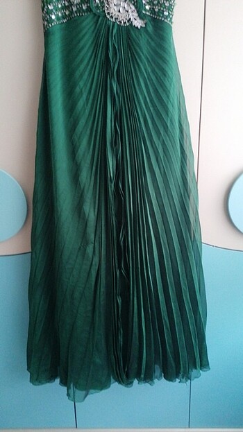 Diğer yeşil taşlı abiye elbise