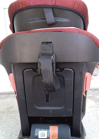 9- 36 kg Beden bordo Renk Prego İsofixli Oto Koltuğu.