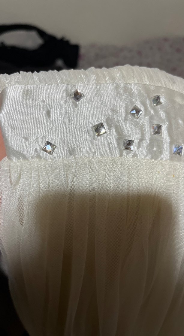 Beyaz Drapeli Uzun Askılı Kadın Elbise - Görsel 5