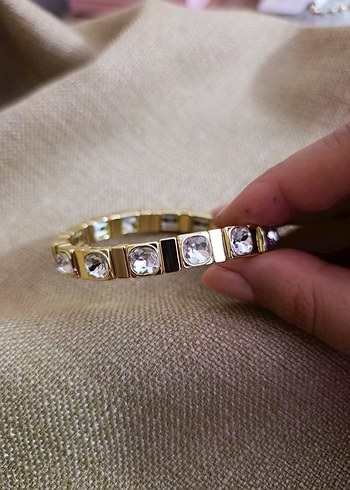 Altın Renkli Parlak Kadın Bileklik - Görsel 2