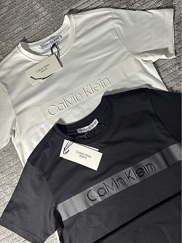 Calvin Klein Tshırt