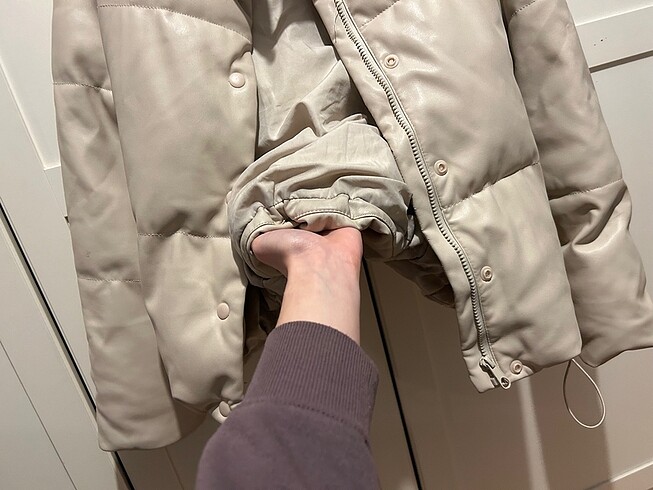 l Beden ten rengi Renk Stradivarius krem şişme mont
