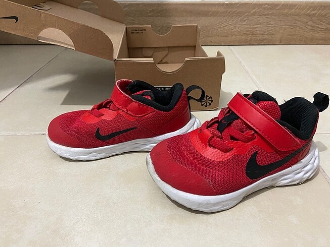 Nike Nike çocuk ayakkabısı