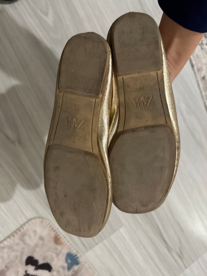 Zara Kız Çocuk babet  Altın Renkli Tokalı Babet - Görsel 2