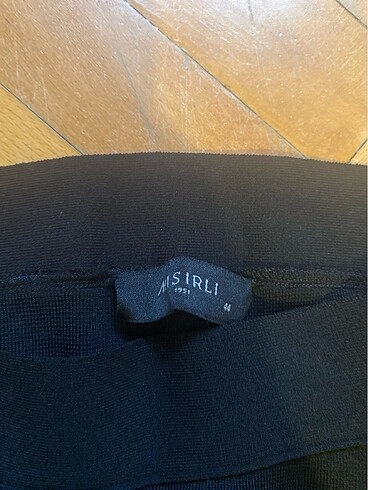 44 Beden Beli lastikli siyah kumaş pantolon