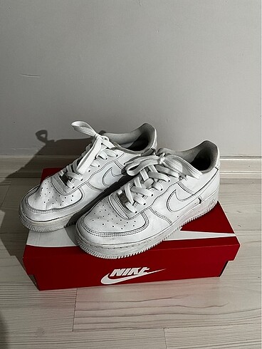 Nike Air Force 1 Kadın Beyaz