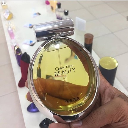 Calvin Klein Beauty 100 ml Kadın Parfümü 