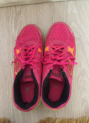 Skechers yürüyüş ayakkabısı
