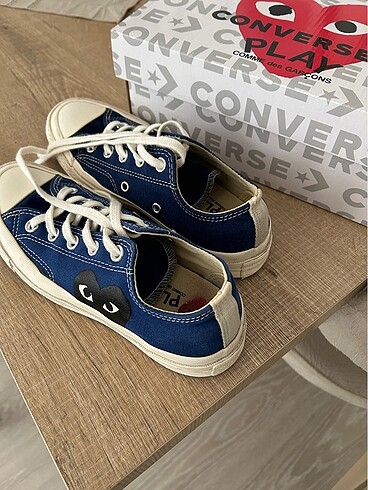 36,5 Beden lacivert Renk Comme des garçons converse