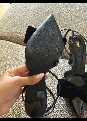 38 Beden Fiyonklu Siyah Stiletto Topuklu Kadın Ayakkabı
