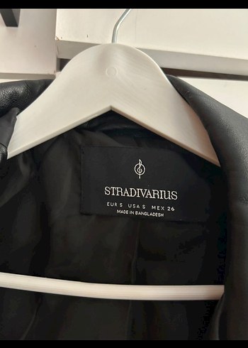 Stradivarius Kadın Siyah Deri Biker Ceket