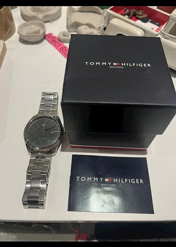 Tommy Hilfiger Gri İş Saat