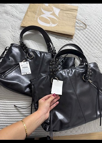 Zara Siyah Deri Goth Kadın Çanta