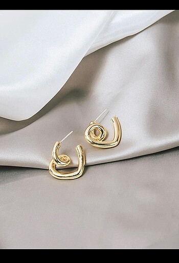  Beden Kalp gold küpe