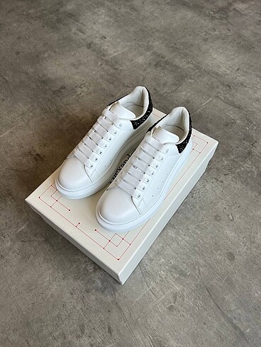 Alexander McQueen Alexander McQueen Sneakers