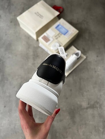 36 Beden Alexander McQueen Sneakers