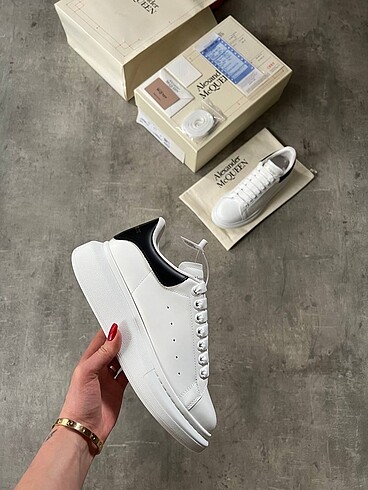 Alexander McQueen Sneakers