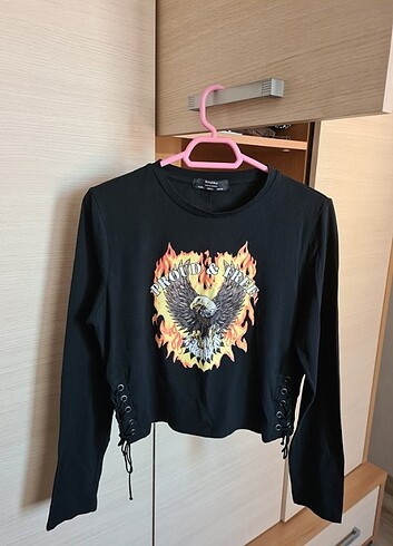 Bershka Siyah Crop Bluz