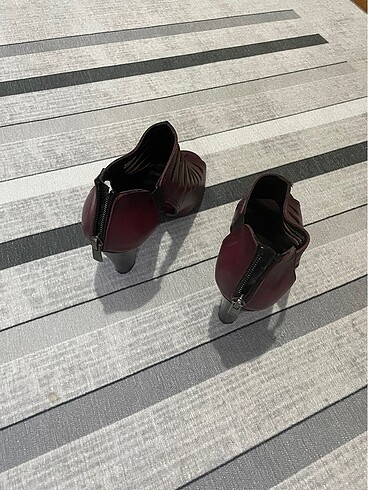 Topuklu ayakkabı - Görsel 4