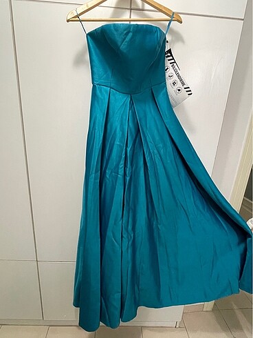 Kullanılmamış etiketli elbise - Görsel 2