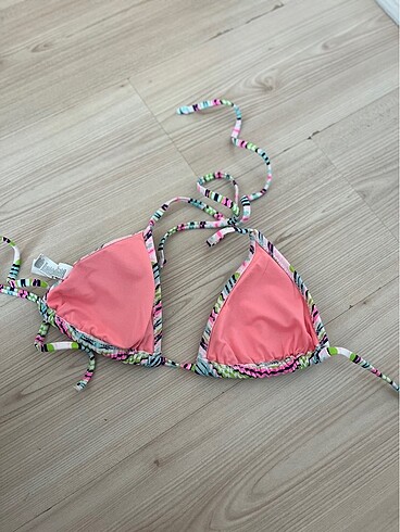36 Beden çeşitli Renk Penti 36 beden Bikini Üstü