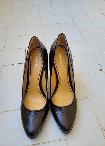 Nine West Siyah topuklu ayakkabı