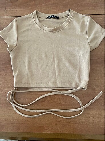 Bej crop