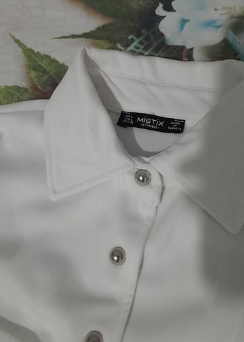 Düğmeli Beyaz Kısa Kollu Kadın Gömlek - Görsel 3