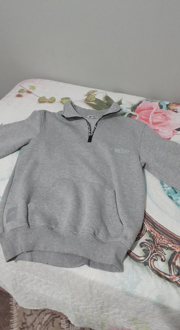 Adidas gri kalın sweatshirt. Yarım Yaka zincirli kanguru cepli - Görsel 3