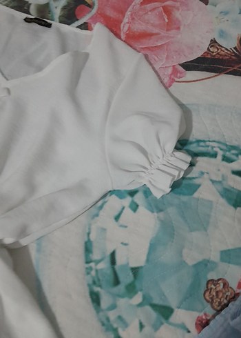 Düğmeli Beyaz Keten Midi Bluz - Görsel 4