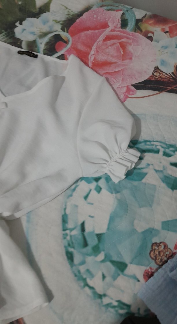 Düğmeli Beyaz Keten Midi Bluz - Görsel 4