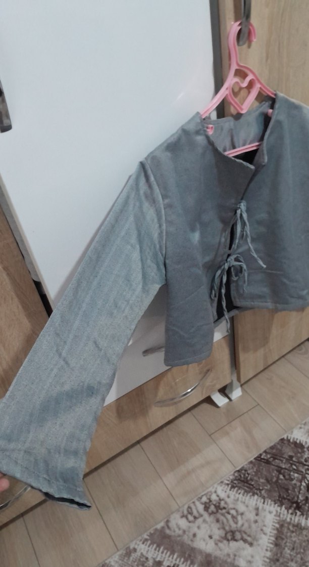 Önden bağlamalı genç tarzı ceket - Görsel 2